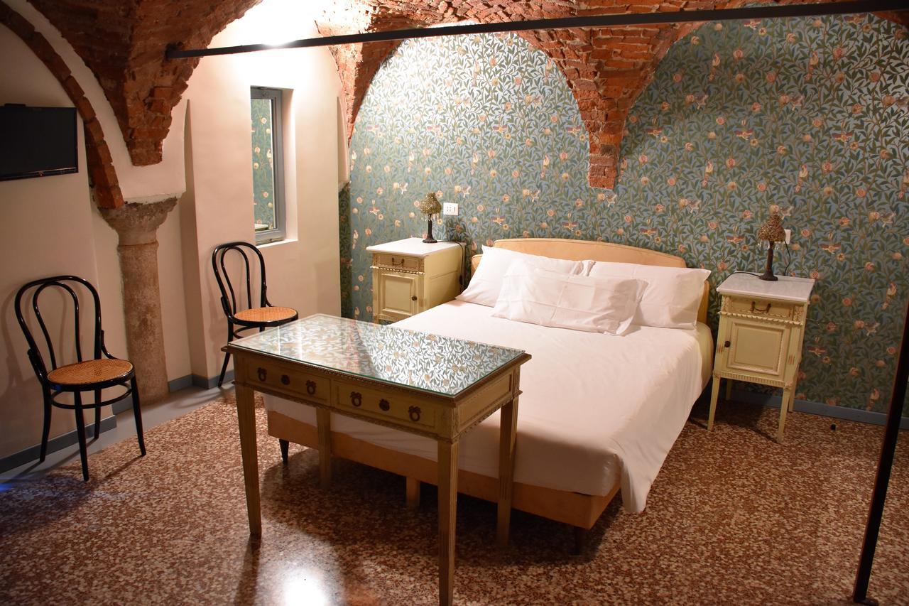 Ca' Monteggia Gasthof 2*